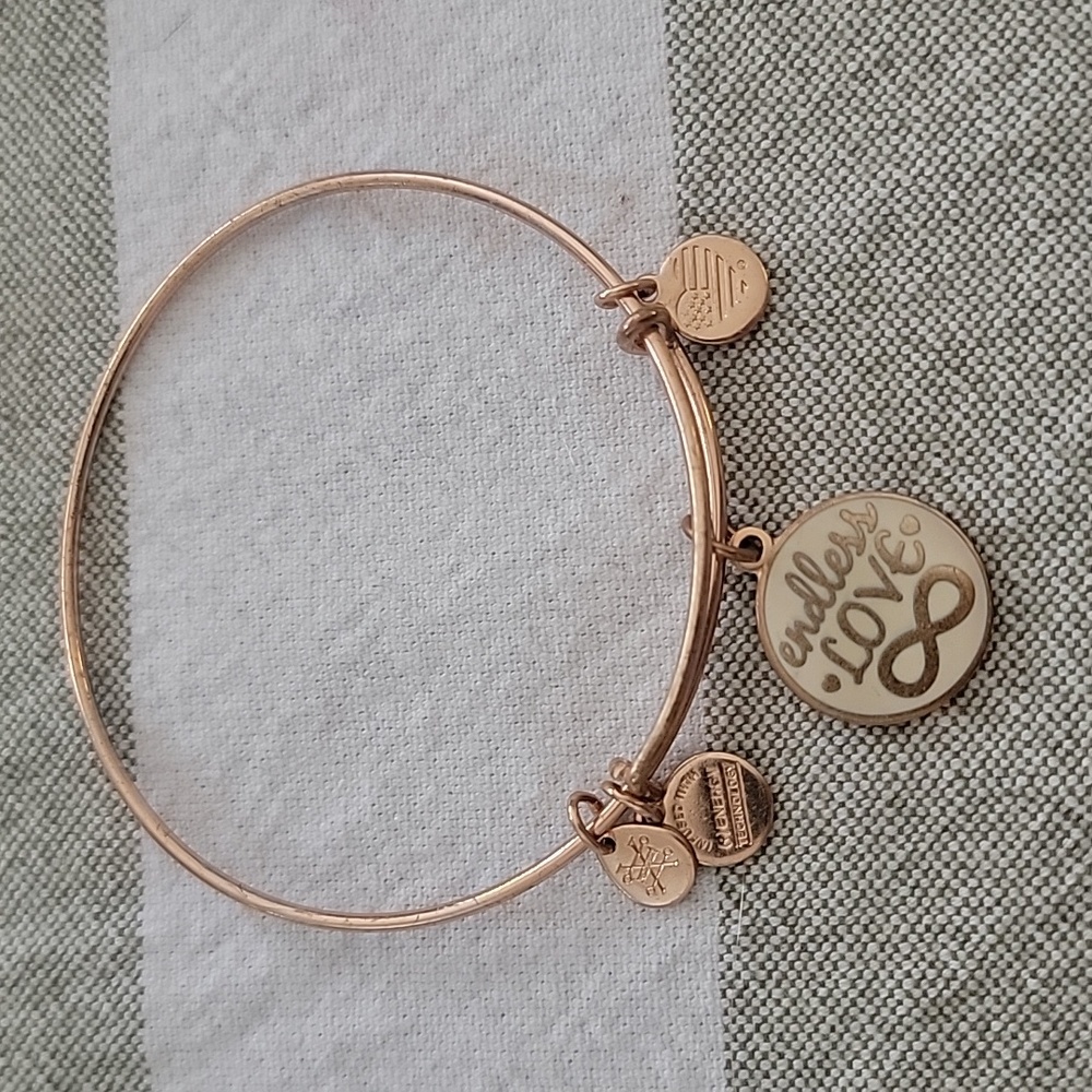 Alex & Ani